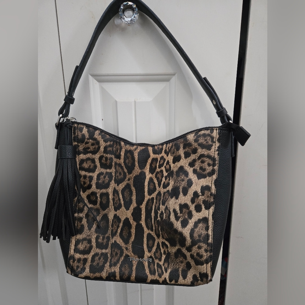 Tahari shoulder bag - Picture 3 of 16